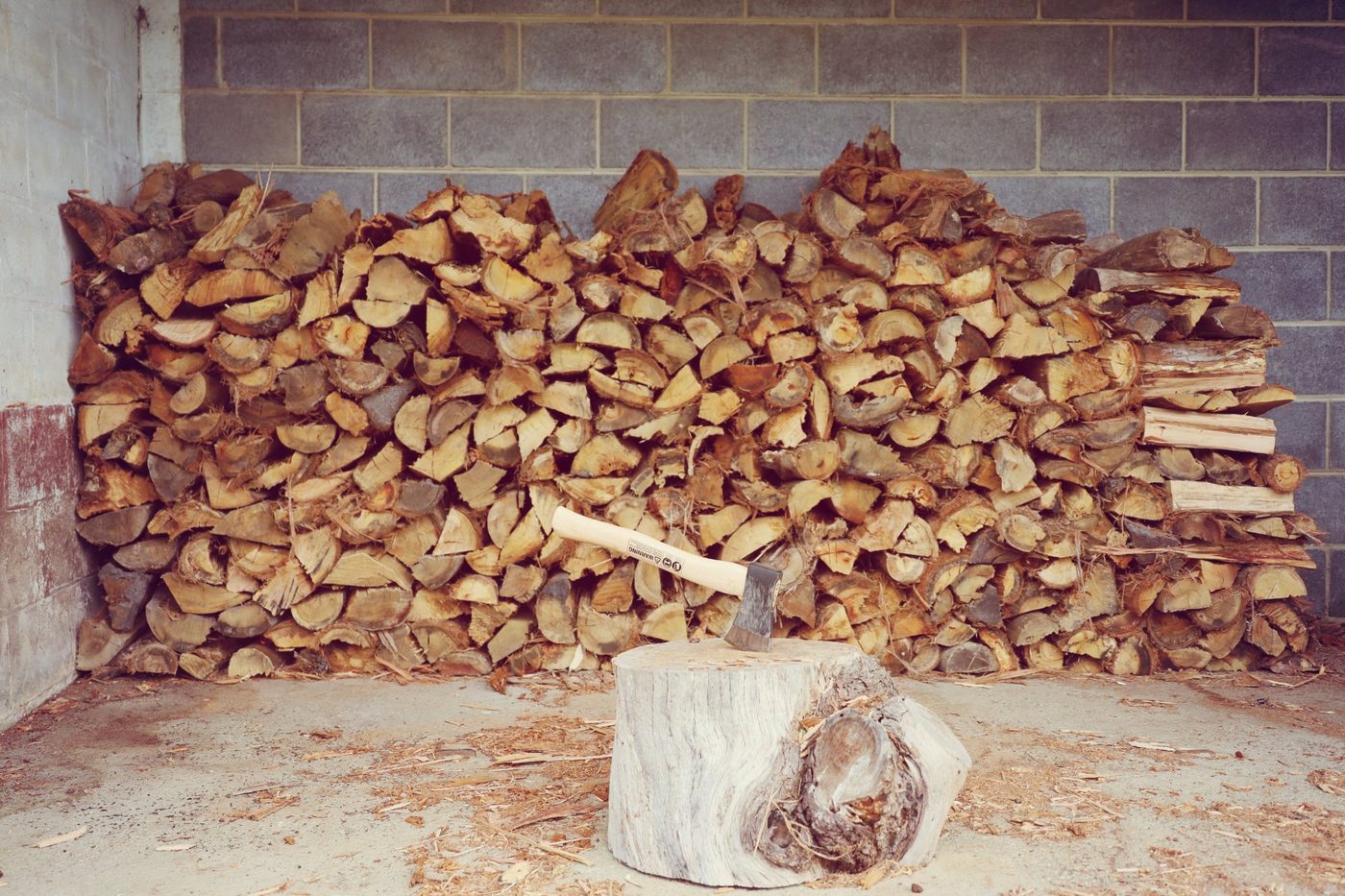 Kitchen with bay view